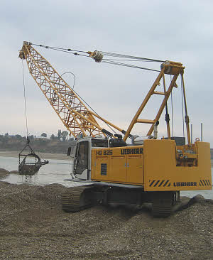 HS 825 HD Litronic cranes from Liebherr