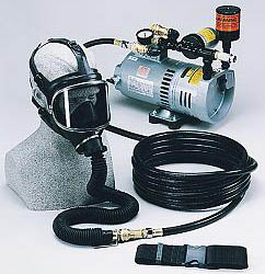 Continuous flow respirator from Drägerwerk AG & Co.