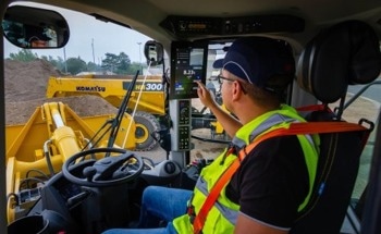 Komatsu Europe Announces the New SubMonitor for Wheel Loaders